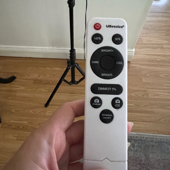 Large Ring Light - Picture 5 of 6